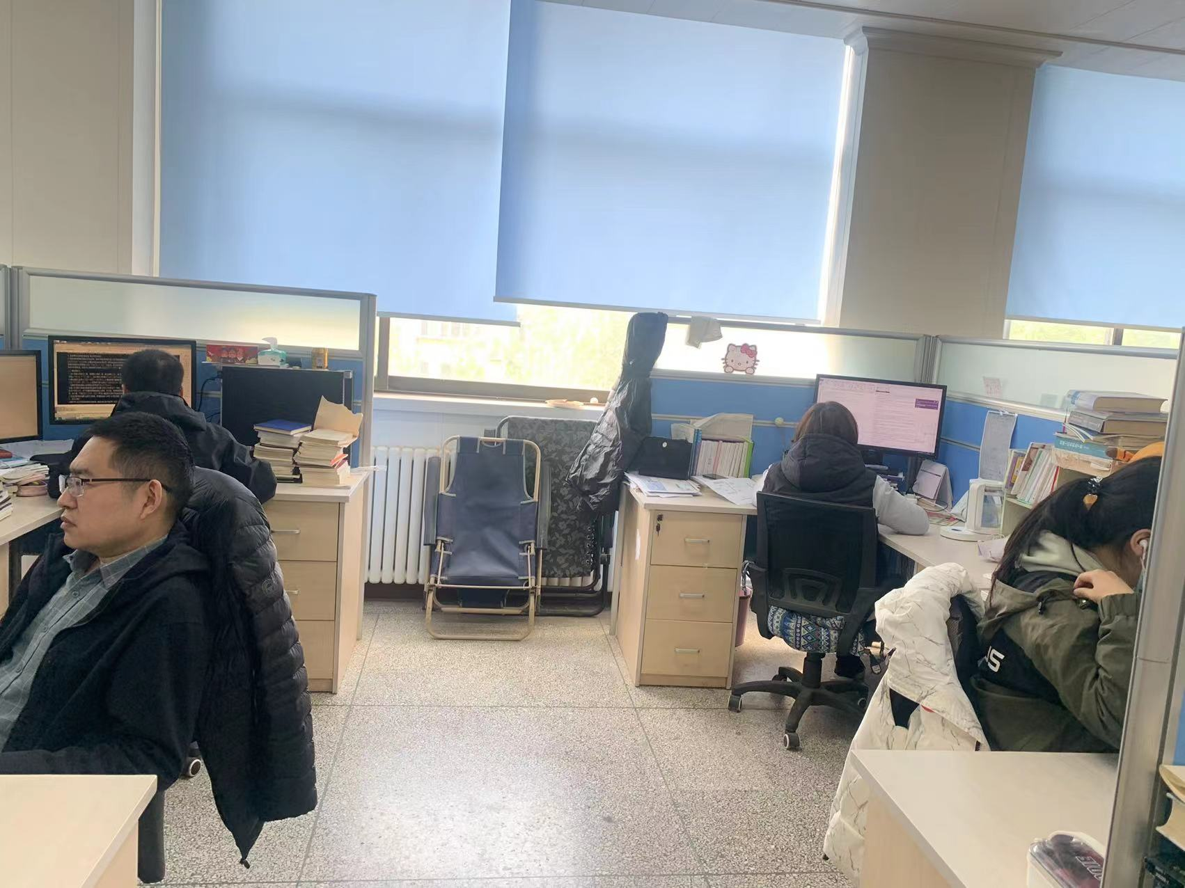 五一堅(jiān)守崗位1